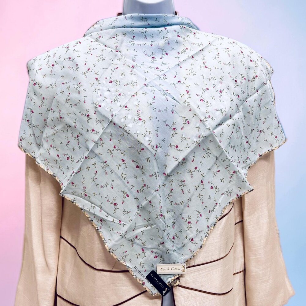 New Tag on Burberry London Miniscarf  23" Cotton& Silk Light Blue Red Floral (52